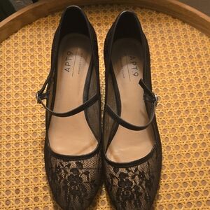 Apt. 9 Galoraa Black Lace Dres. Heels